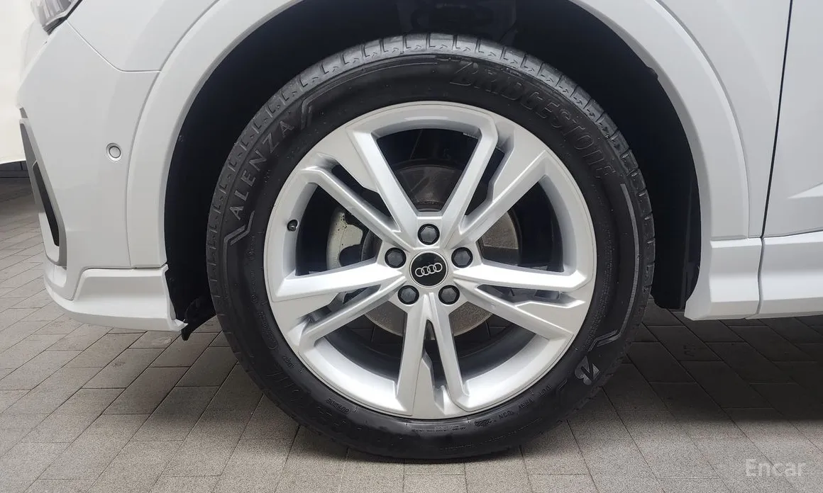 Фото 5 - Audi Q3