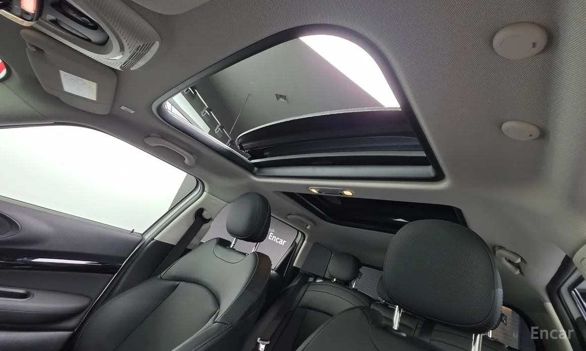 Фото 11 - Mini Clubman