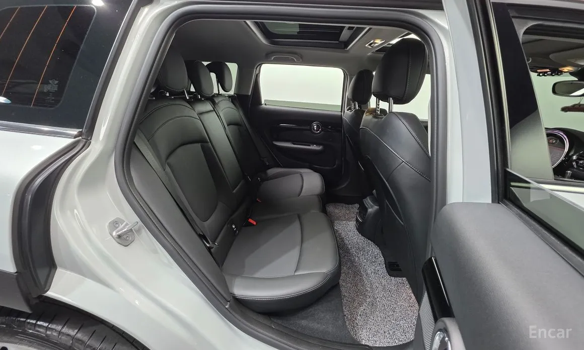 Фото 19 - Mini Clubman