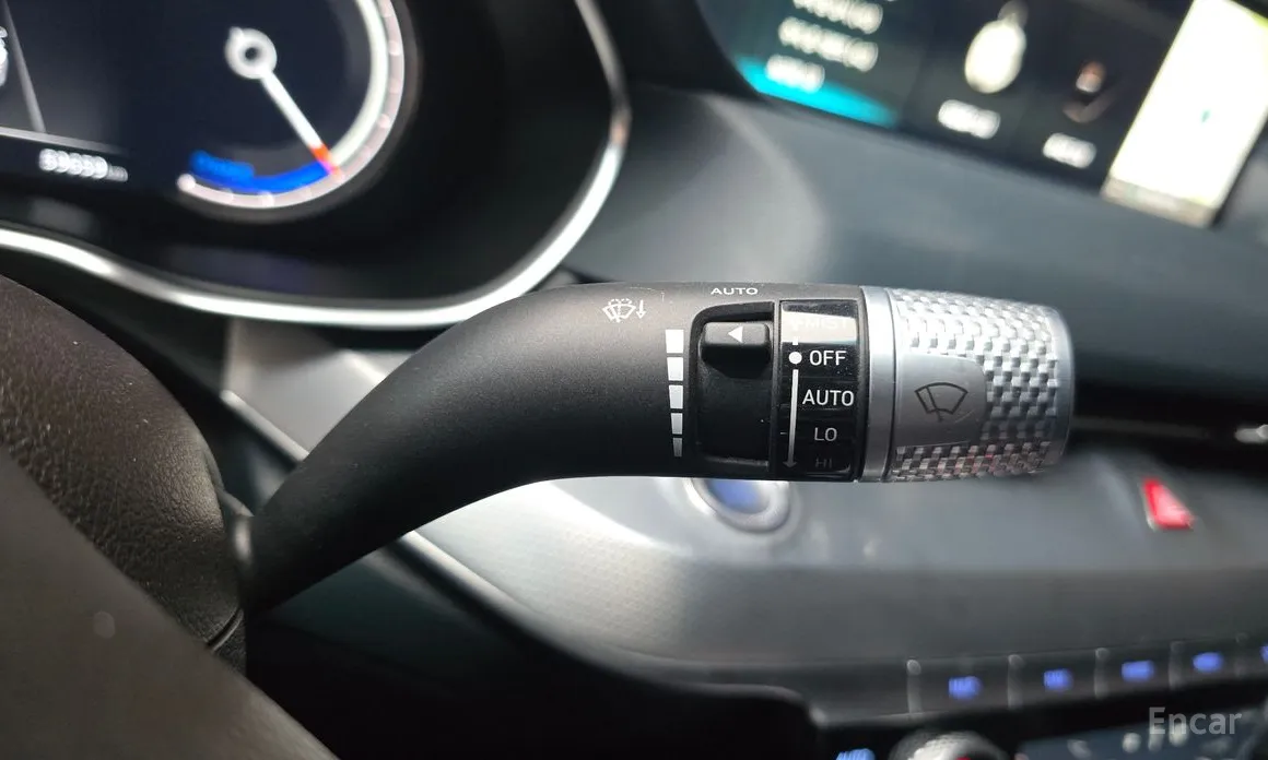 Фото 15 - Genesis G80