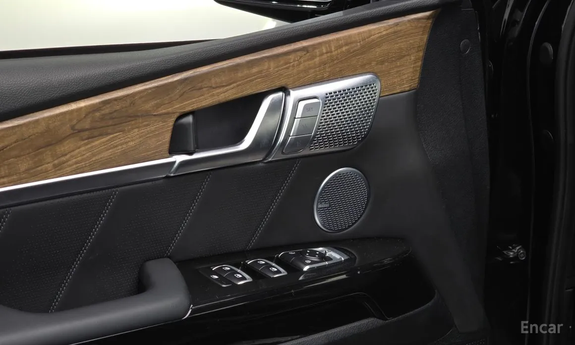 Фото 18 - Kia Mohave