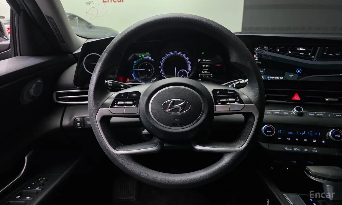 Фото 13 - Hyundai Avante