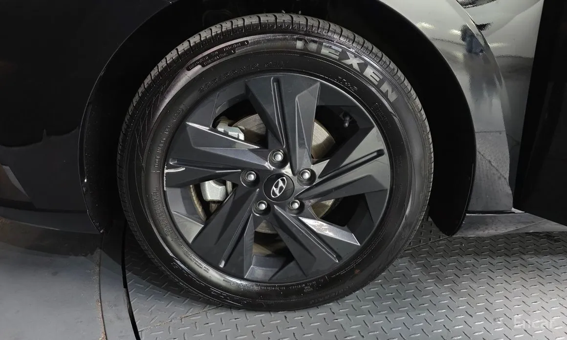 Фото 5 - Hyundai Avante