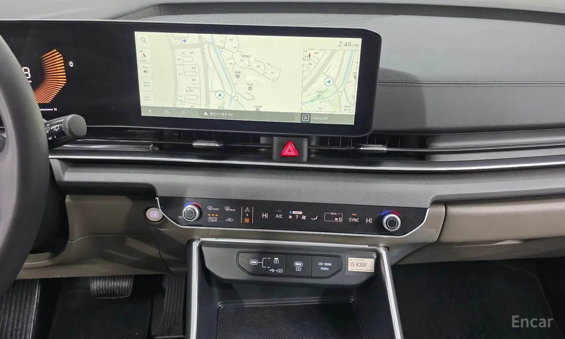 Фото 15 - Kia Carnival