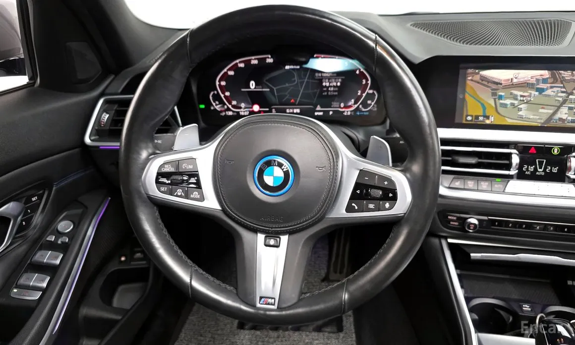 Photo 13 - BMW 3 Series