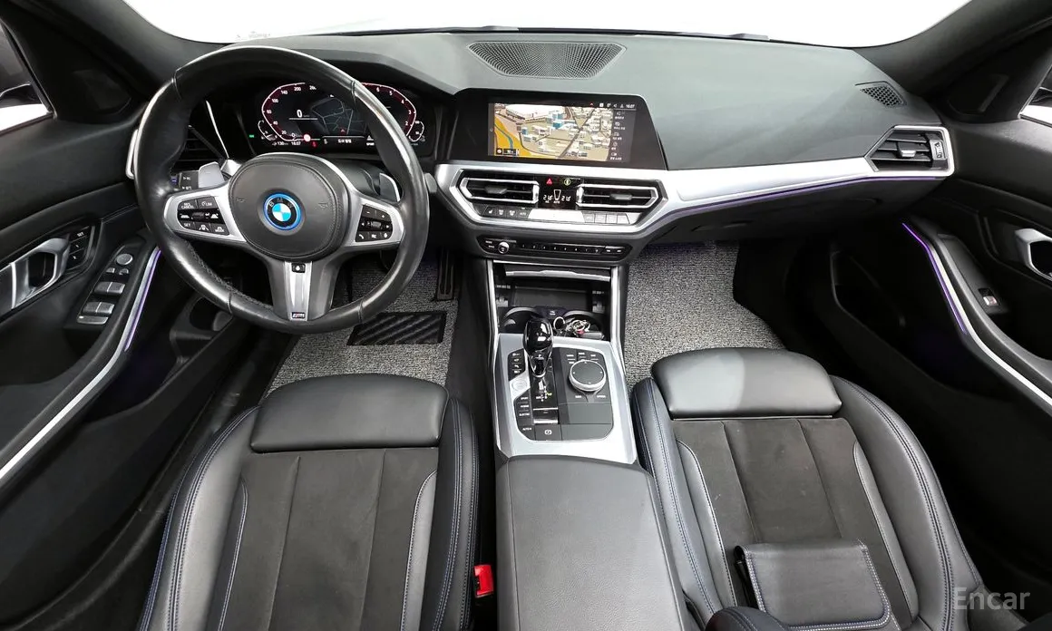 Photo 7 - BMW 3 Series