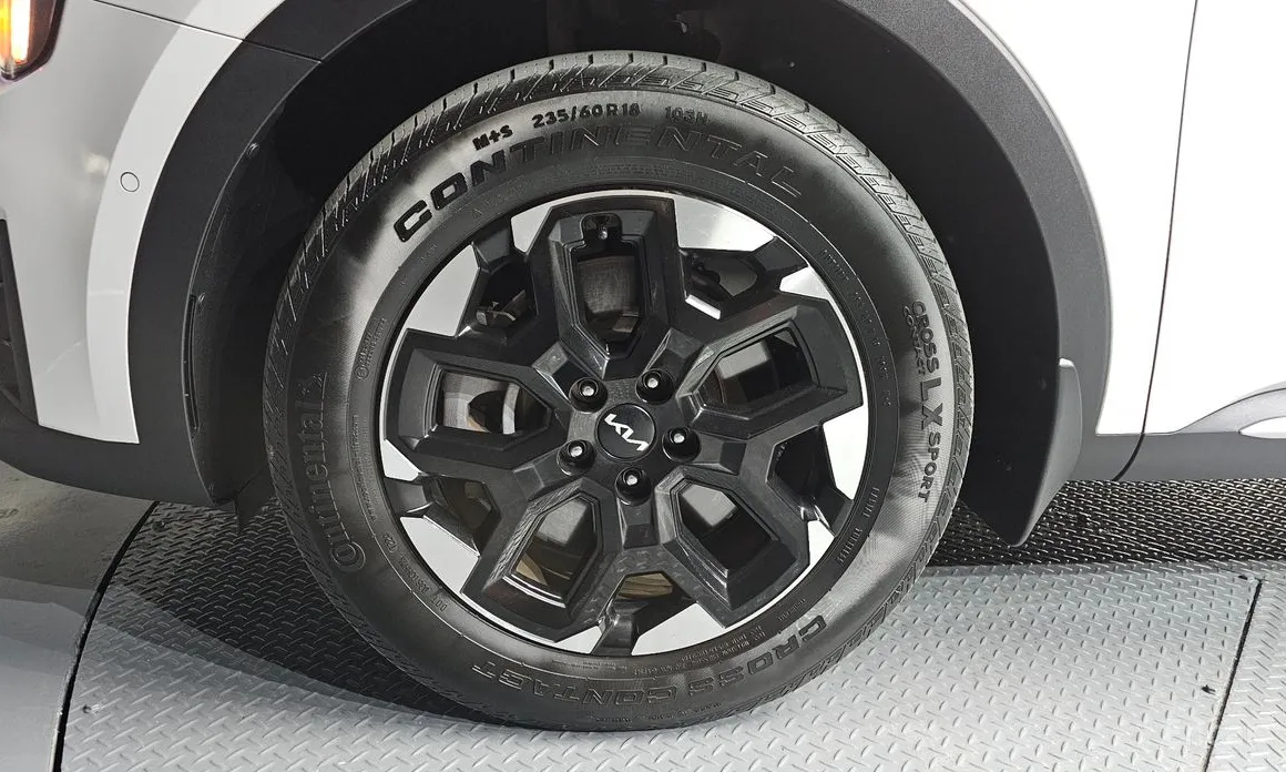 Фото 5 - Kia Sorento