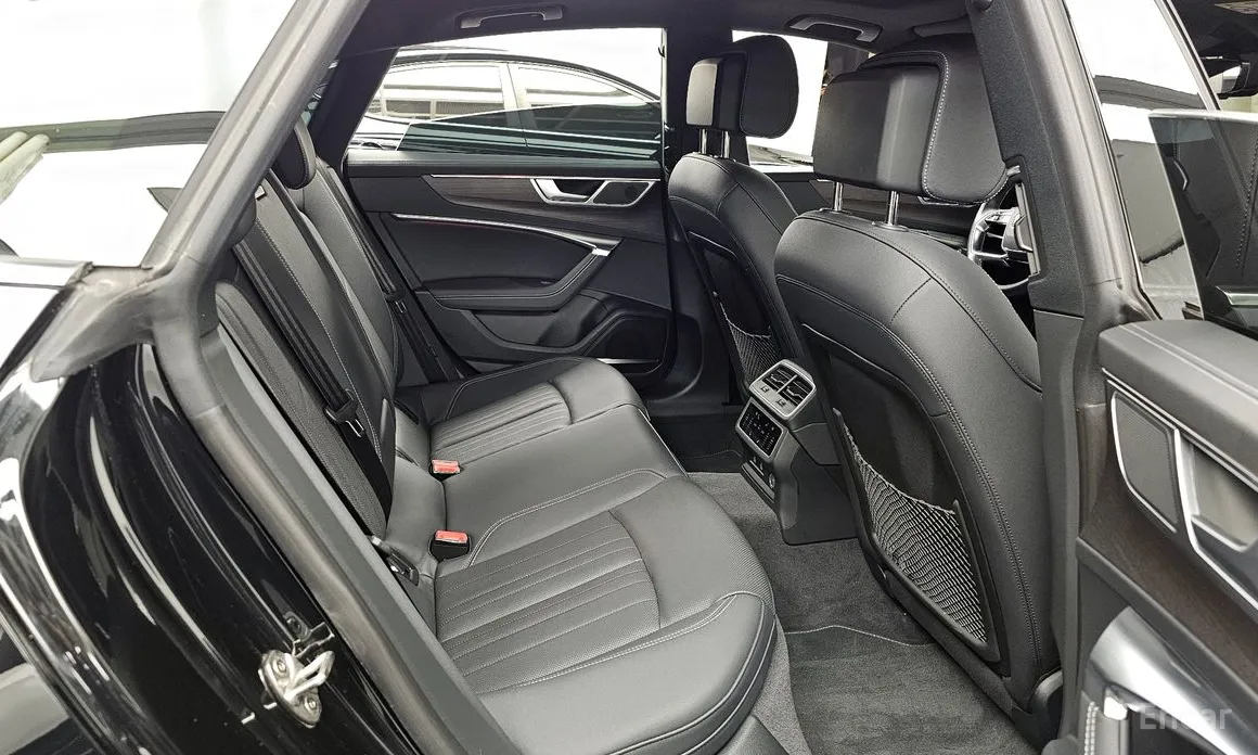 Фото 12 - Audi A7