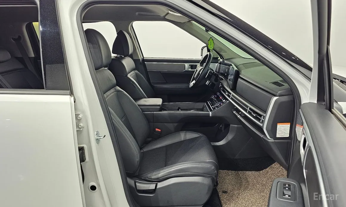 Фото 10 - Hyundai Santa Fe