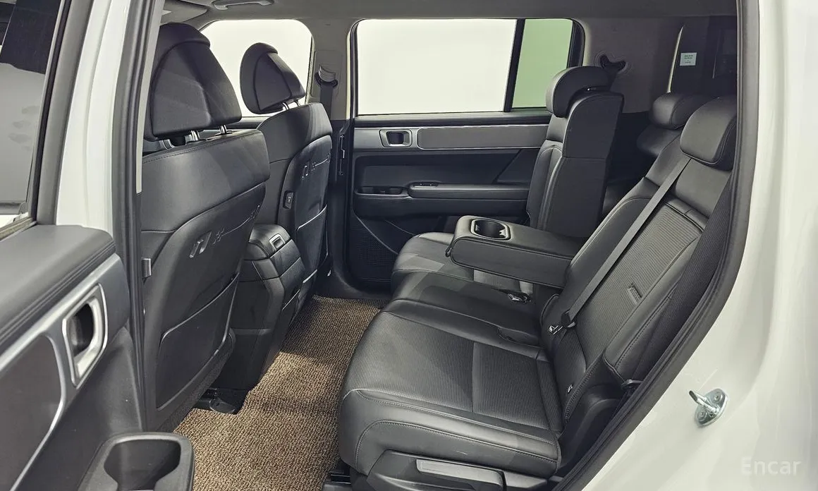 Фото 12 - Hyundai Santa Fe