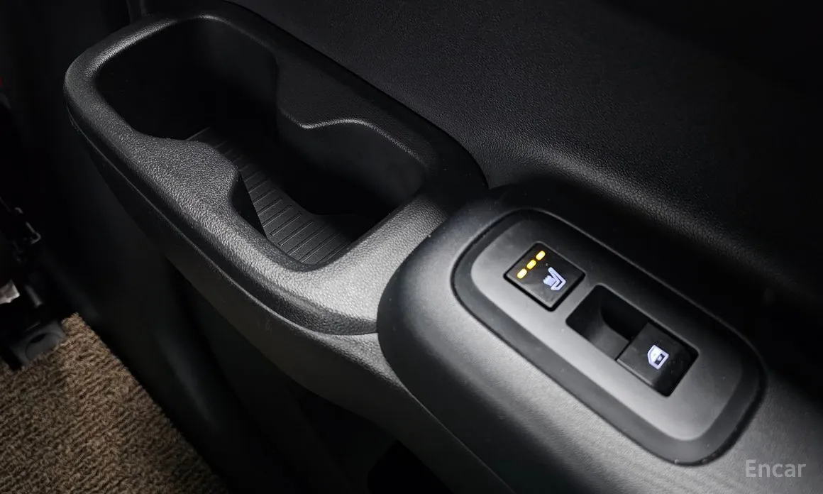 Фото 18 - Hyundai Santa Fe