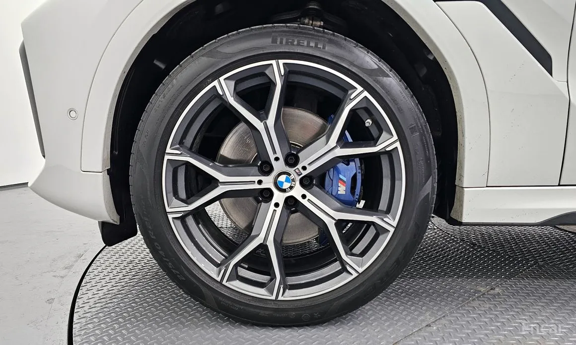 2020 BMW X6