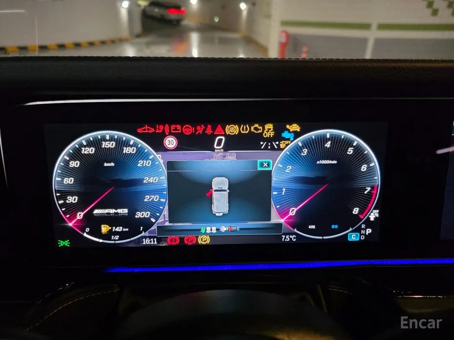 Фото 18 - Mercedes-Benz G-Class