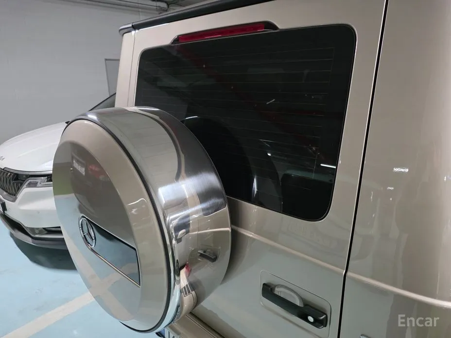 Фото 9 - Mercedes-Benz G-Class