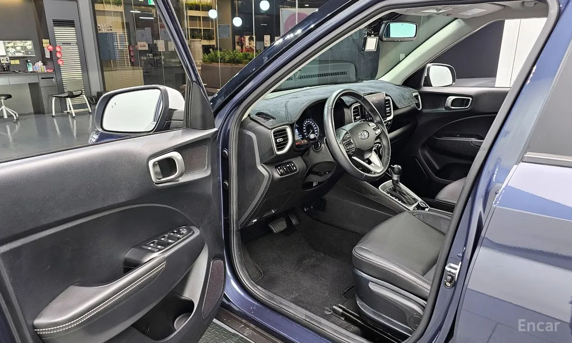 Фото 11 - Hyundai Venue