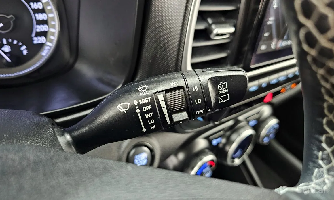 Фото 19 - Hyundai Venue