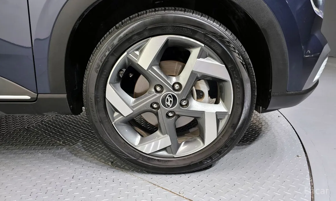 Фото 5 - Hyundai Venue