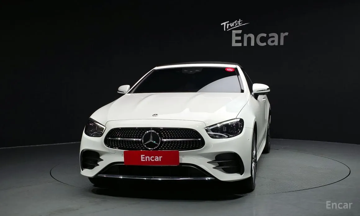 Фото 19 - Mercedes-Benz E-Class