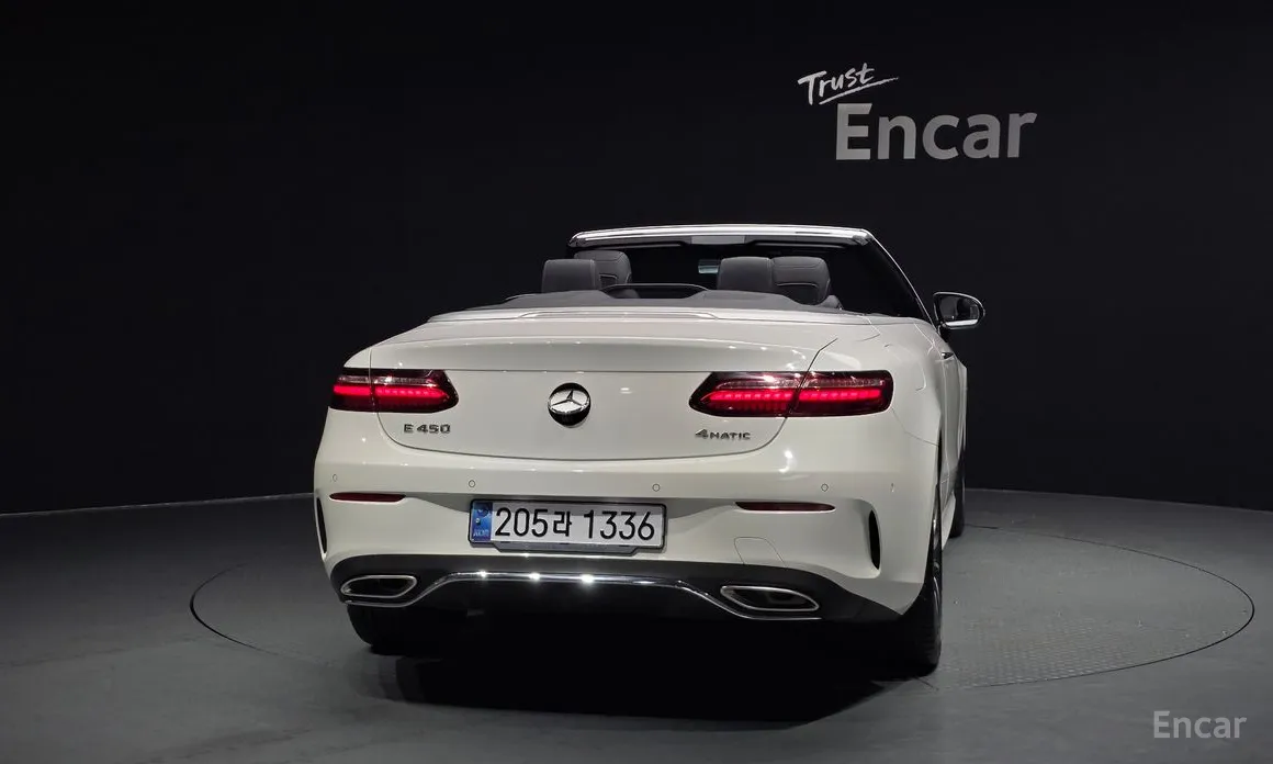 Фото 4 - Mercedes-Benz E-Class