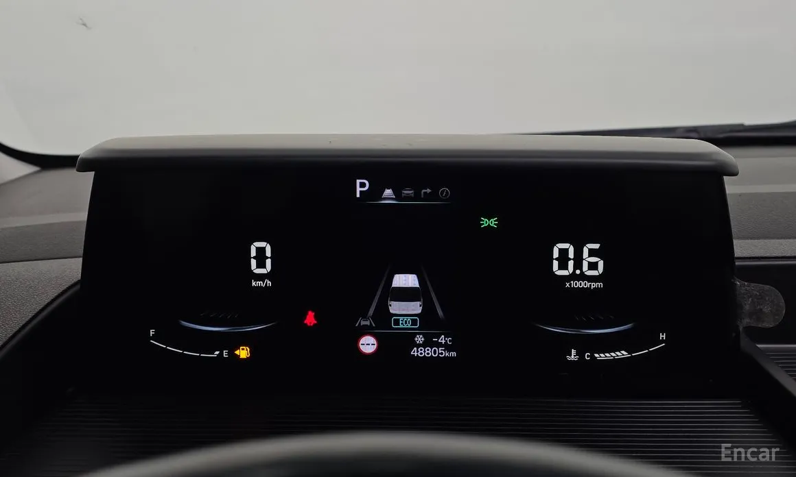 Фото 8 - Hyundai Staria