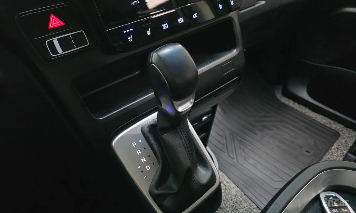 Фото 9 - Hyundai Staria