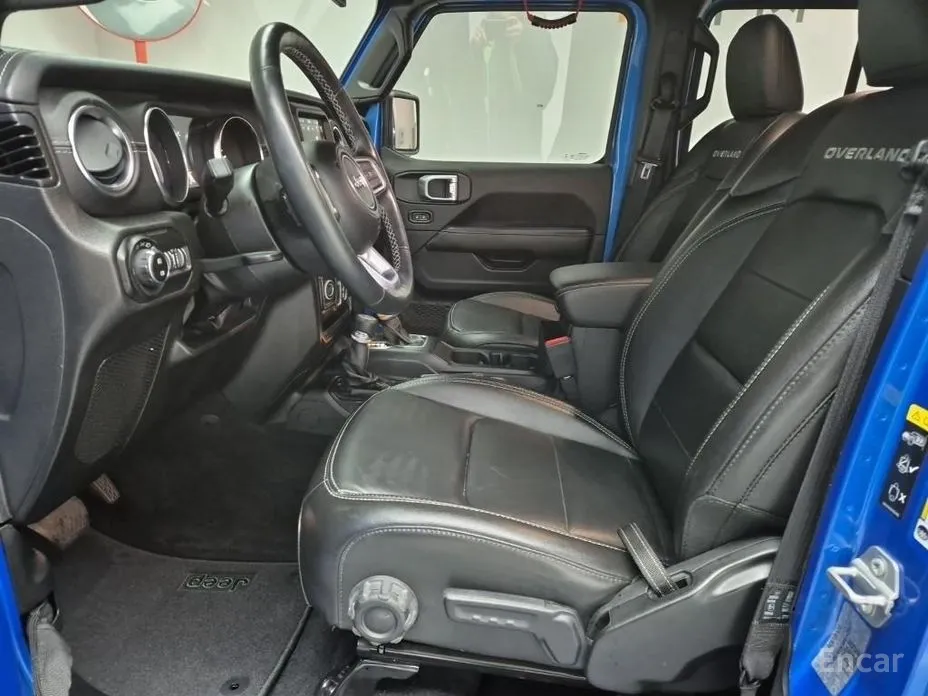 Фото 19 - Jeep Wrangler