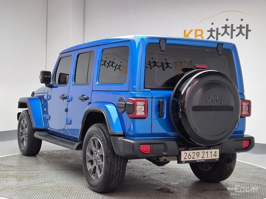 Фото 2 - Jeep Wrangler