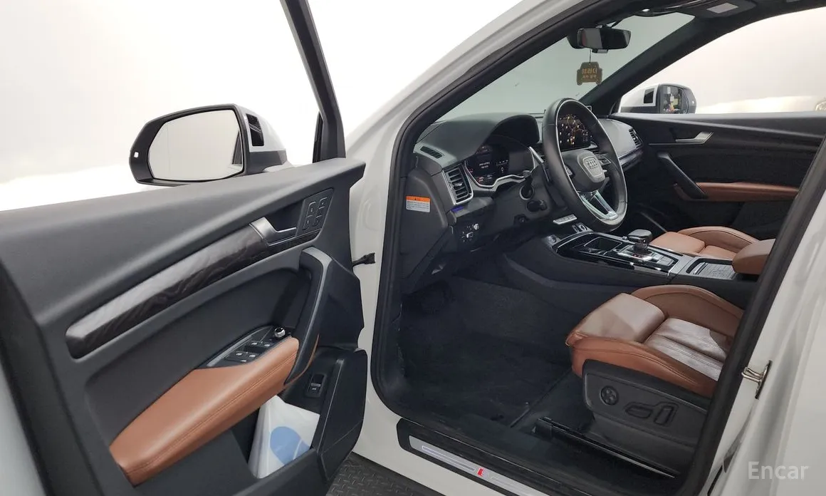 Фото 10 - Audi Q5