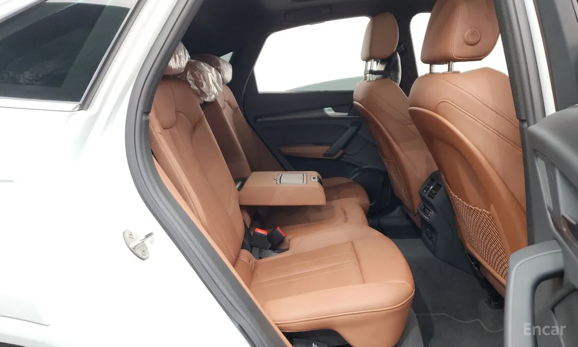 Фото 12 - Audi Q5