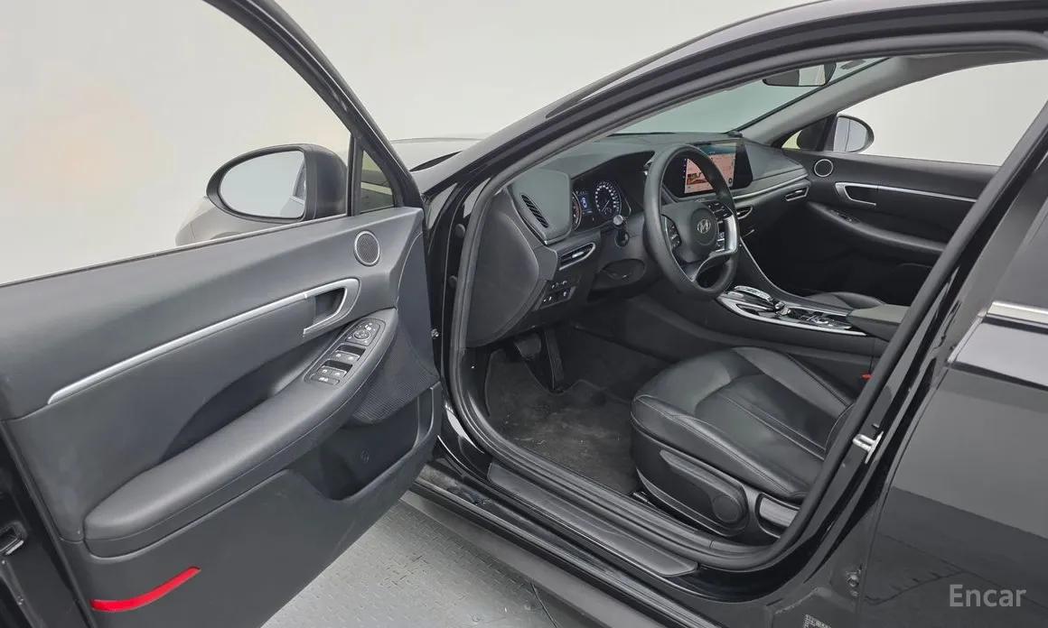 Фото 10 - Hyundai Sonata