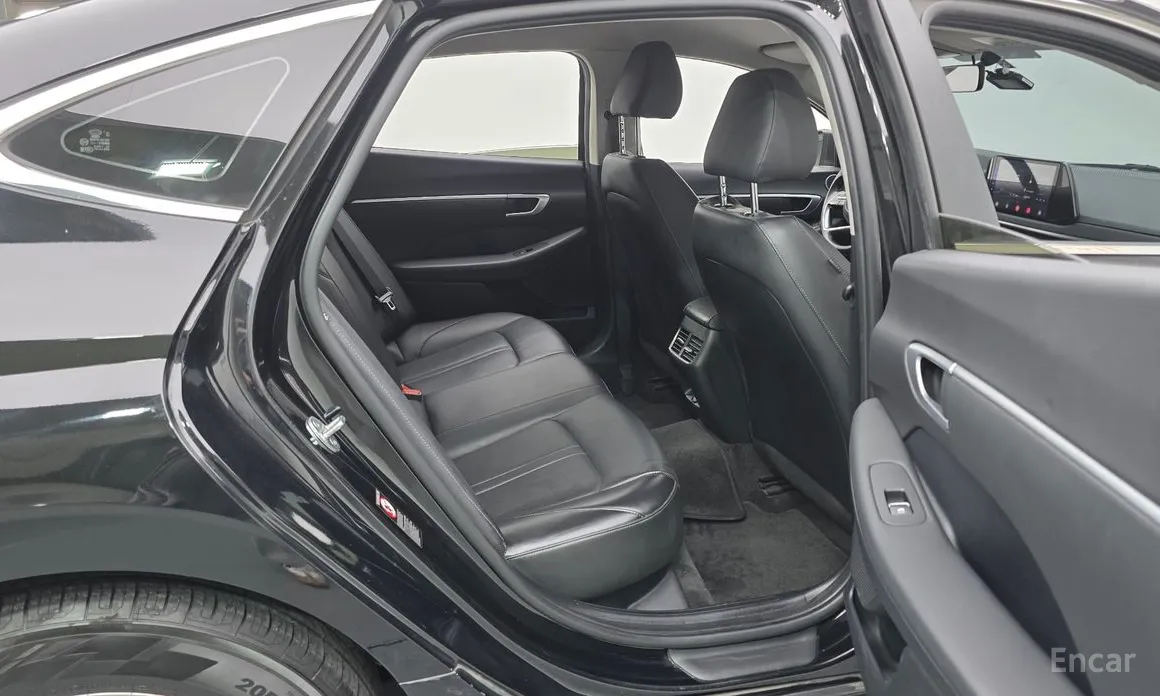 Фото 12 - Hyundai Sonata