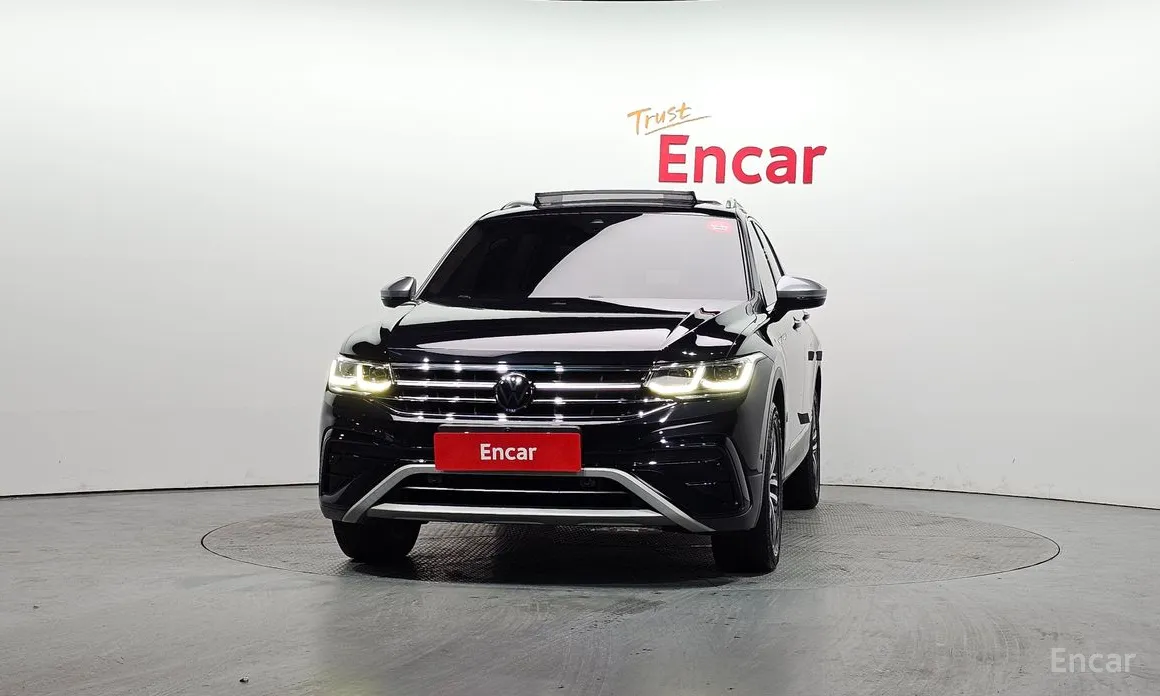 Фото 3 - Volkswagen Tiguan