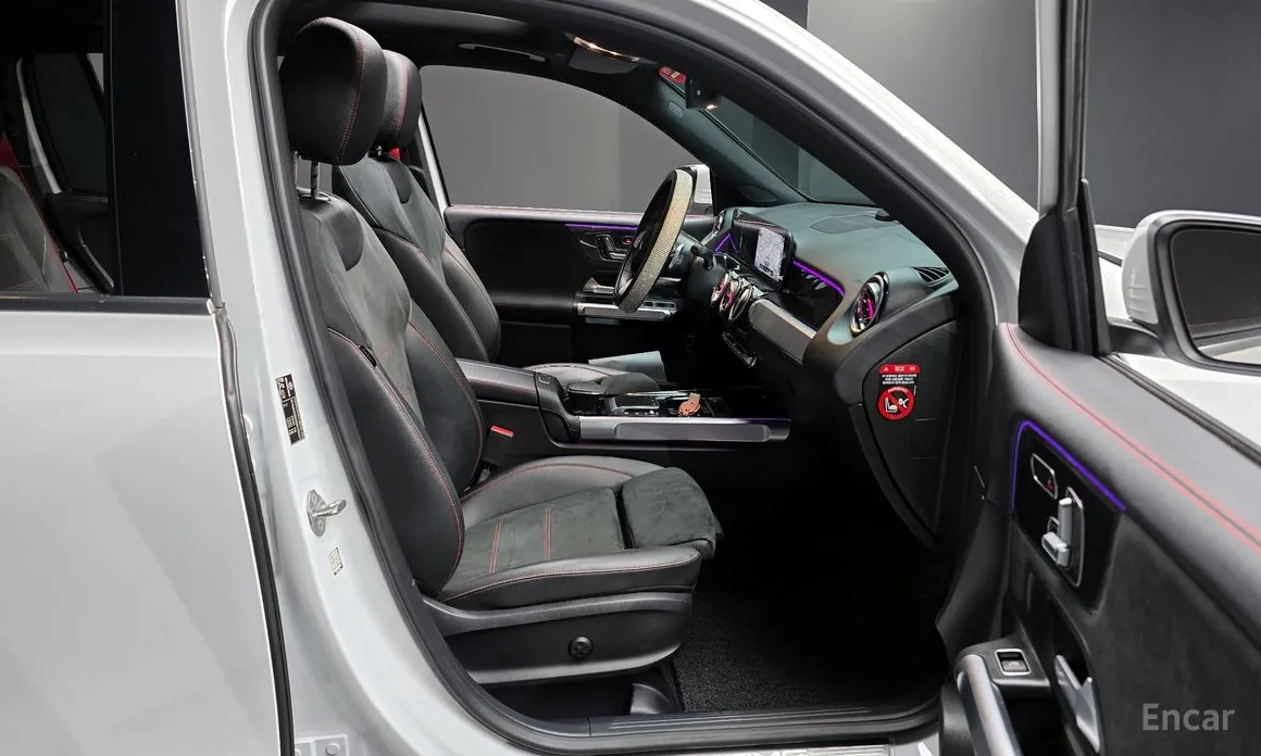 Mercedes-Benz GLB-Class 2020 AMG GLB35 4MATIC