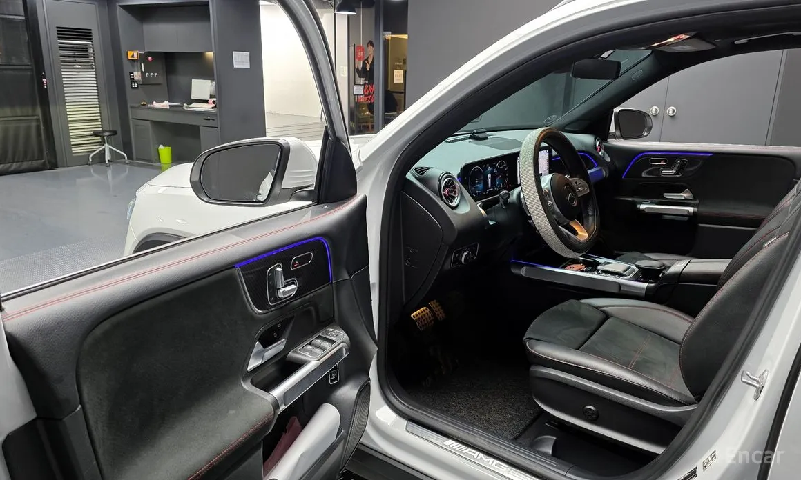 Mercedes-Benz GLB-Class 2020 AMG GLB35 4MATIC