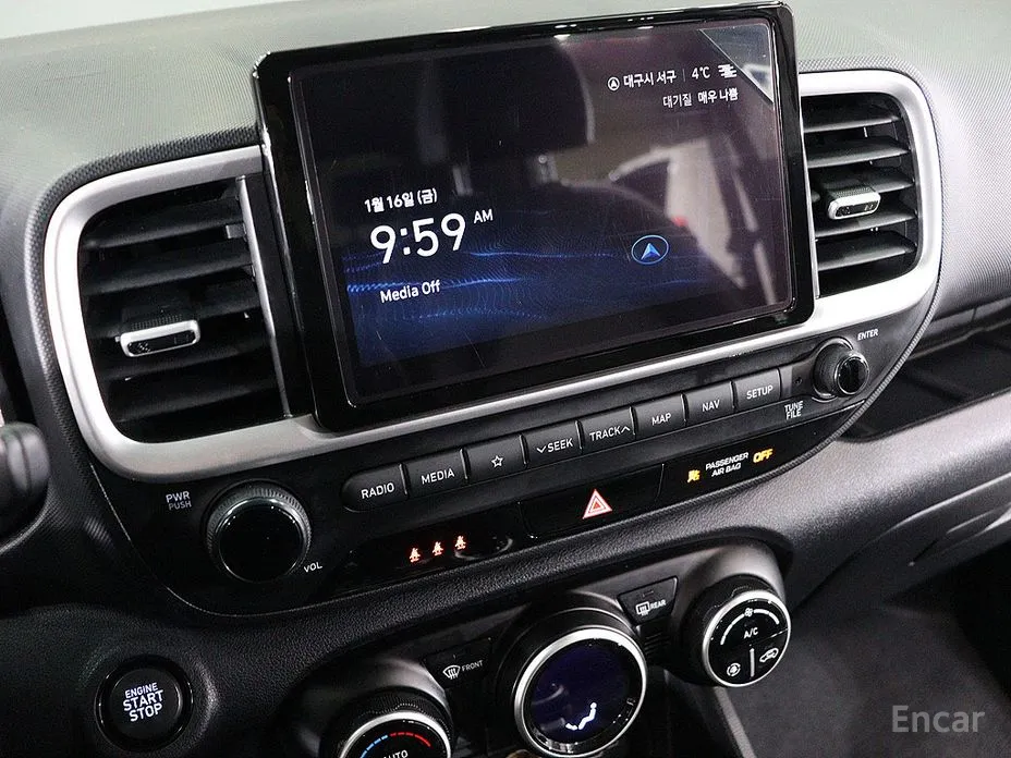 Фото 12 - Hyundai Venue