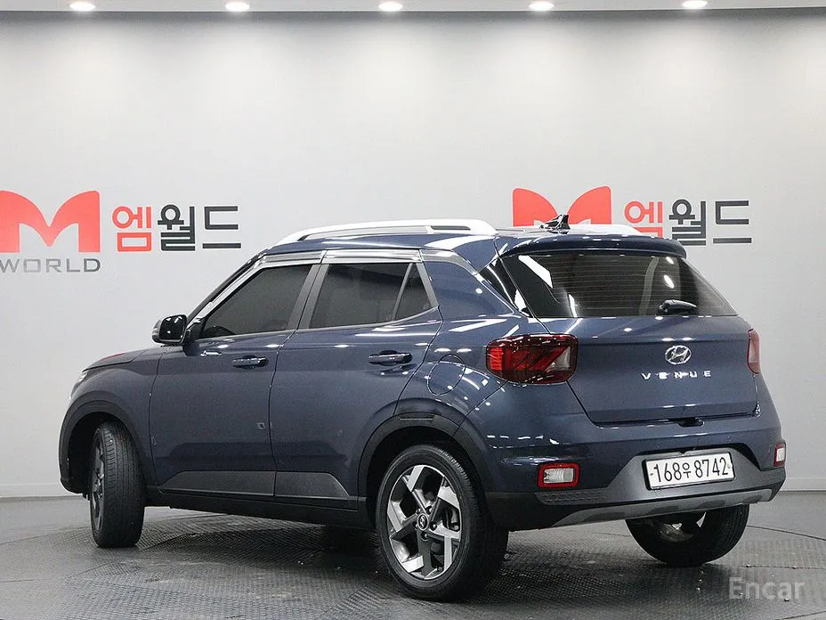 Фото 4 - Hyundai Venue