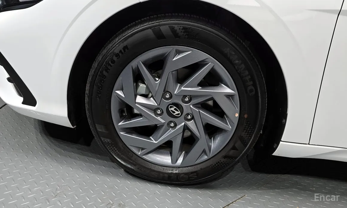 Фото 5 - Hyundai Avante