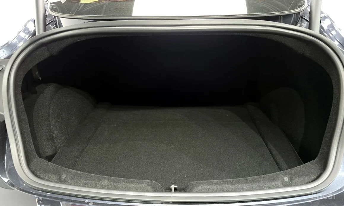 Фото 20 - Tesla Model 3