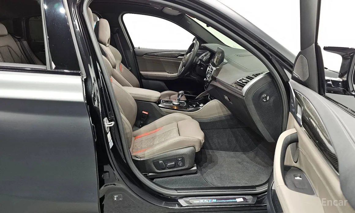 Фото 11 - BMW X4 M