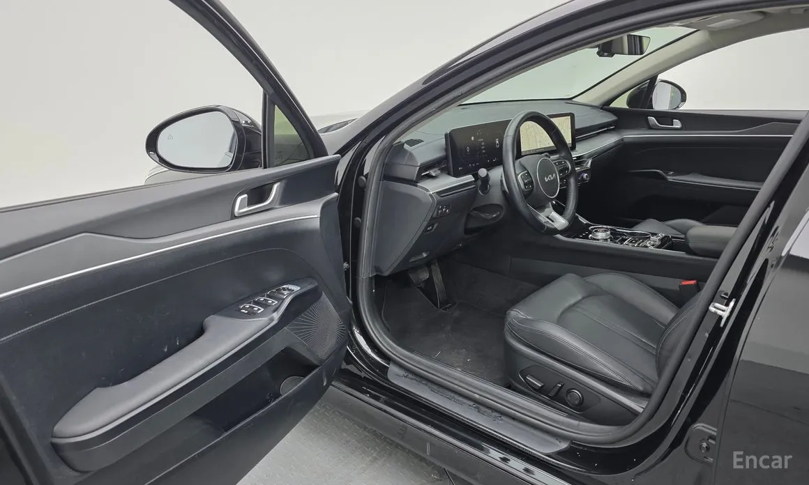 Фото 10 - Kia K5