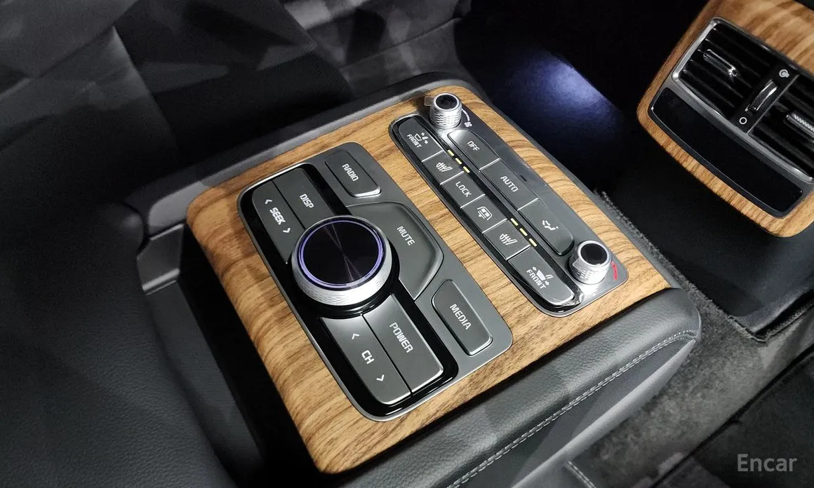 Фото 19 - Kia K9