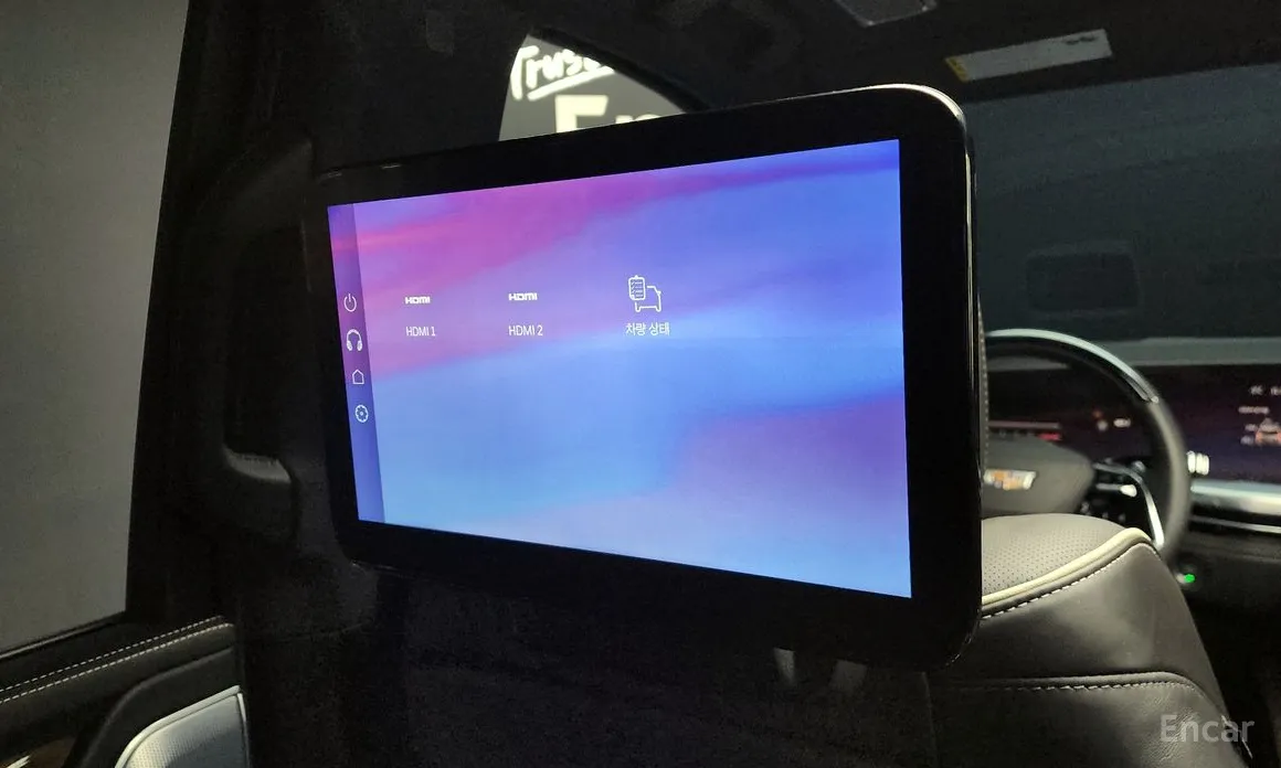 Фото 19 - Cadillac Escalade