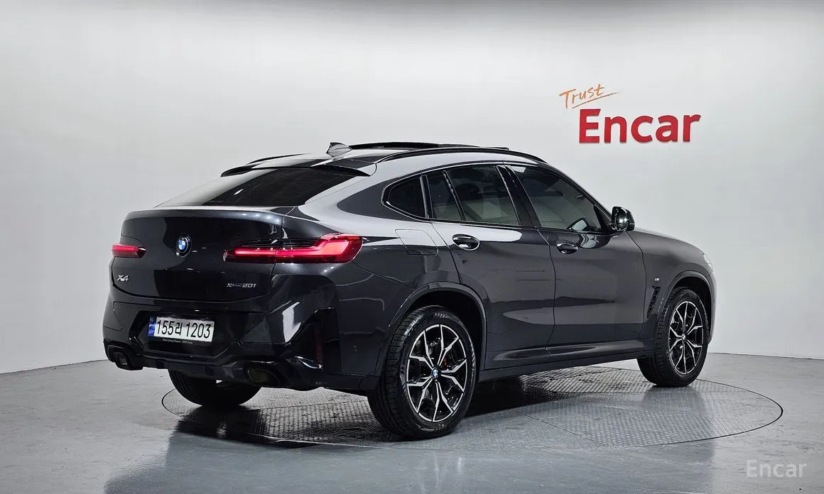 صورة 2 - BMW X4