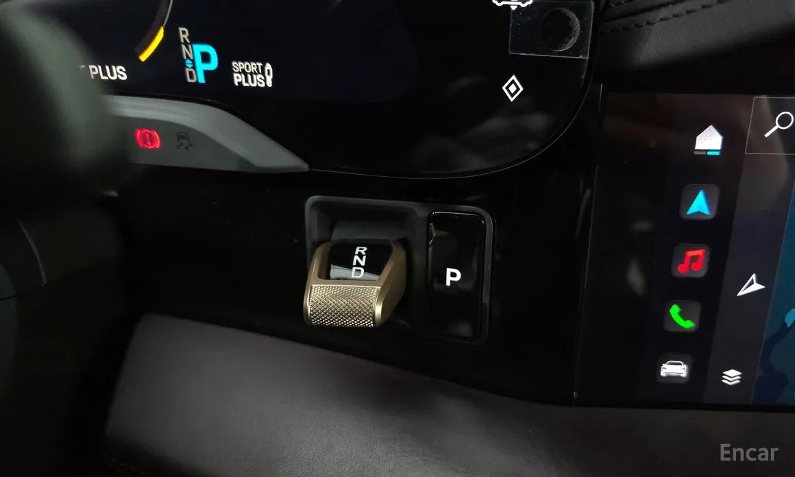 Фото 9 - Porsche Taycan