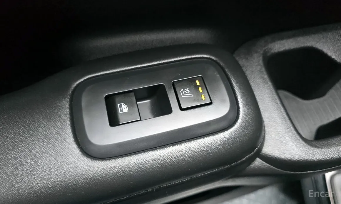 Фото 17 - Hyundai Santa Fe