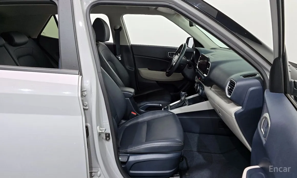 Фото 11 - Hyundai Venue