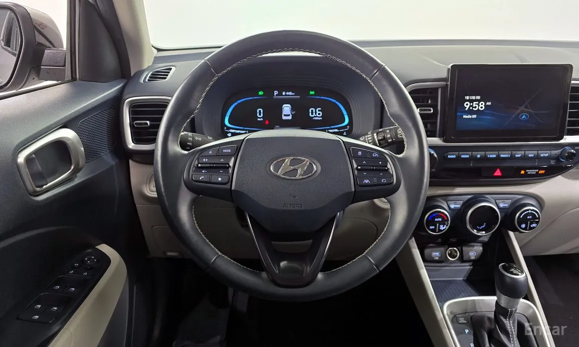 Фото 13 - Hyundai Venue