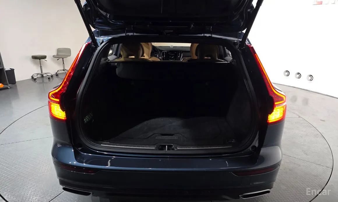 Фото 21 - Volvo V60