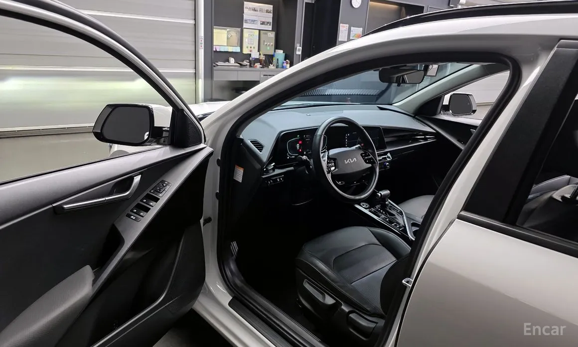 Фото 10 - Kia Niro