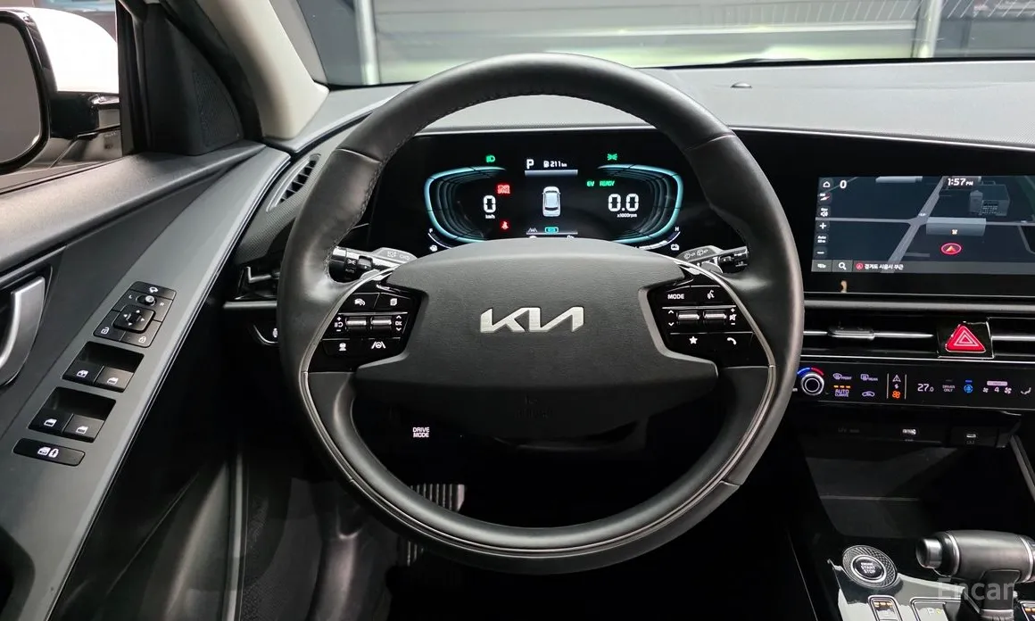 Фото 13 - Kia Niro